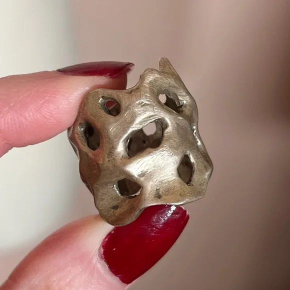 Vintage Heavy sterling silver Brutalist Rustic Goth Mobwife thick Wide Band - Picture 3 of 17